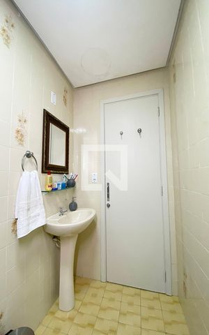 Apartamento para alugar com 60m², 3 quartos e sem vagaBanheiro
