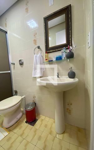 Apartamento para alugar com 60m², 3 quartos e sem vagaBanheiro