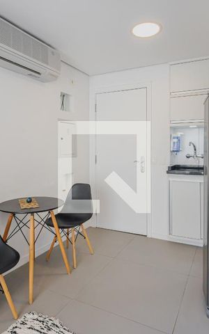Studio para alugar com 27m², 1 quarto e 1 vagaStudio