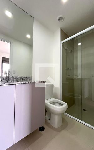 Apartamento para alugar com 57m², 2 quartos e 1 vaga Apartamento para alugar com 57m², 2 quartos e 1 vagaBanheiro da Suíte