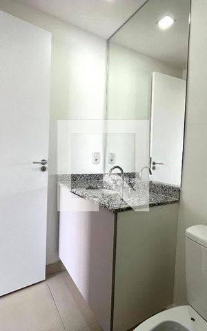 Apartamento para alugar com 57m², 2 quartos e 1 vaga Apartamento para alugar com 57m², 2 quartos e 1 vagaBanheiro da Suíte
