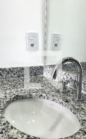 Apartamento para alugar com 57m², 2 quartos e 1 vaga Apartamento para alugar com 57m², 2 quartos e 1 vagaBanheiro da Suíte