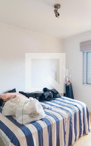 Casa à venda com 230m², 3 quartos e 3 vagas Casa à venda com 230m², 3 quartos e 3 vagasQuarto 1