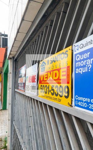 Casa à venda com 230m², 3 quartos e 3 vagas Casa à venda com 230m², 3 quartos e 3 vagasPlaquinha