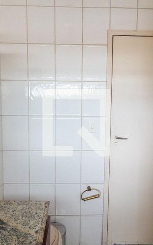 Casa à venda com 230m², 3 quartos e 3 vagas Casa à venda com 230m², 3 quartos e 3 vagasBanheiro Social