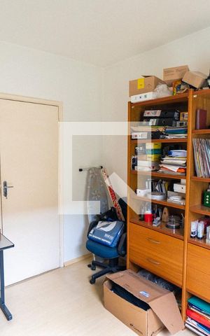 Casa à venda com 230m², 3 quartos e 3 vagas Casa à venda com 230m², 3 quartos e 3 vagasQuarto 2
