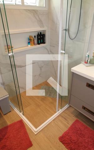 Casa à venda com 230m², 3 quartos e 2 vagasQuarto 1 - Banheiro