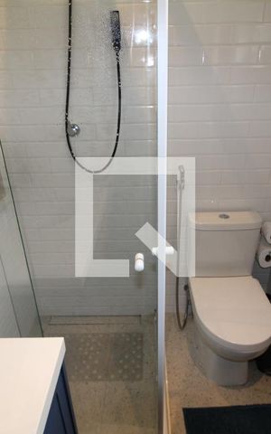 Casa à venda com 230m², 3 quartos e 2 vagasBanheiro