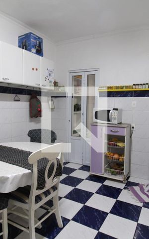 Casa à venda com 230m², 3 quartos e 2 vagasCozinha