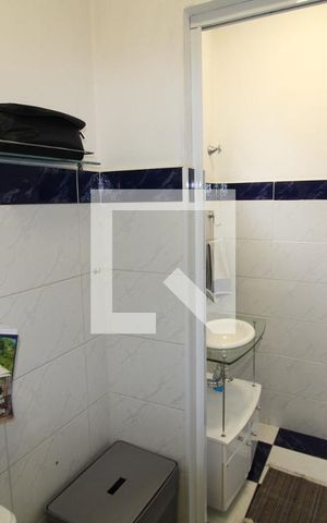 Casa à venda com 230m², 3 quartos e 2 vagasÁrea de Serviço - Banheiro
