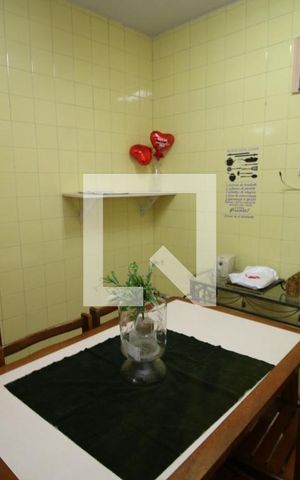 Casa à venda com 341m², 2 quartos e 3 vagasCozinha e Copa