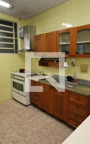 Casa à venda com 341m², 2 quartos e 3 vagasCozinha