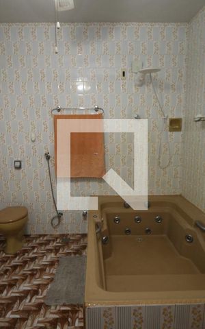 Casa à venda com 341m², 2 quartos e 3 vagasBanheiro
