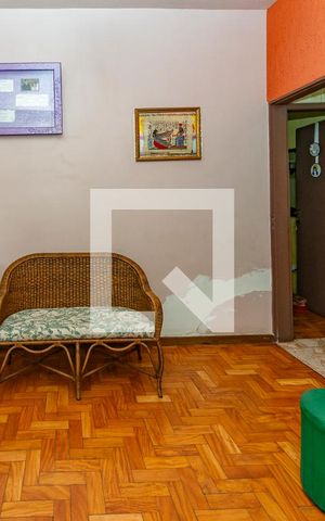 Casa à venda com 468m², 4 quartos e 6 vagas Casa à venda com 468m², 4 quartos e 6 vagasSala 1