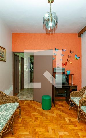 Casa à venda com 468m², 4 quartos e 6 vagas Casa à venda com 468m², 4 quartos e 6 vagasSala 1