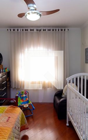Casa à venda com 264m², 3 quartos e 6 vagas Casa à venda com 264m², 3 quartos e 6 vagasQuarto 2