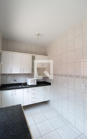 Casa à venda com 130m², 3 quartos e 6 vagasBanheiro Social