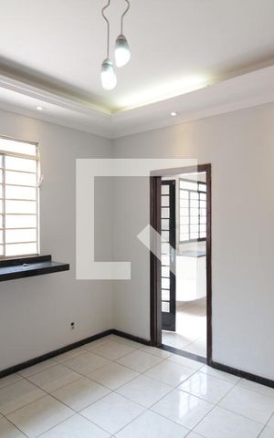 Casa à venda com 130m², 3 quartos e 6 vagasCopa