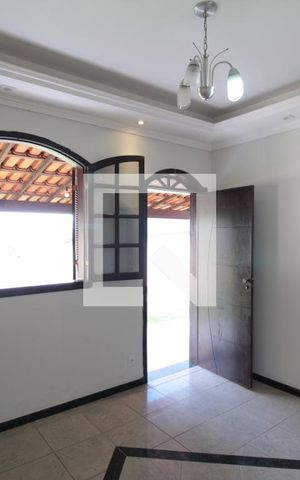 Casa à venda com 130m², 3 quartos e 6 vagasSala