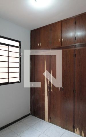Casa à venda com 130m², 3 quartos e 6 vagasSuíte