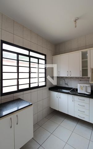 Casa à venda com 130m², 3 quartos e 6 vagasCozinha