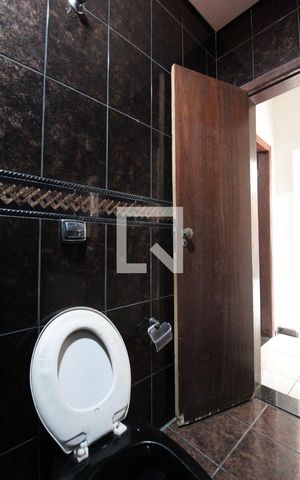 Casa à venda com 130m², 3 quartos e 6 vagasBanheiro Social