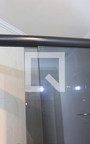 Apartamento à venda com 81m², 2 quartos e 2 vagasBanheiro da Suíte