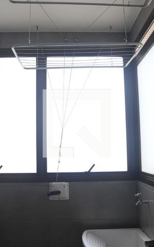 Apartamento à venda com 81m², 2 quartos e 2 vagasÁrea de Serviço