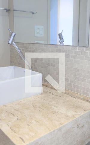 Apartamento à venda com 81m², 2 quartos e 2 vagasBanheiro Social
