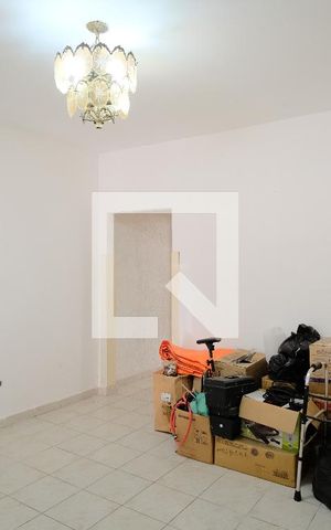 Casa à venda com 100m², 2 quartos e 2 vagasSala