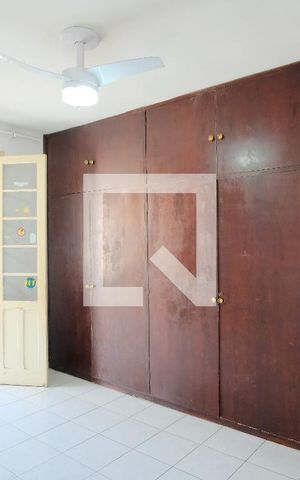 Casa à venda com 100m², 2 quartos e 2 vagasQuarto 1