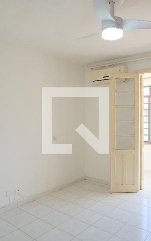 Casa à venda com 100m², 2 quartos e 2 vagasQuarto 1