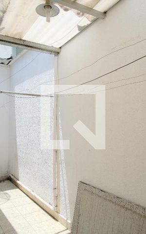Casa à venda com 100m², 2 quartos e 2 vagasQuintal