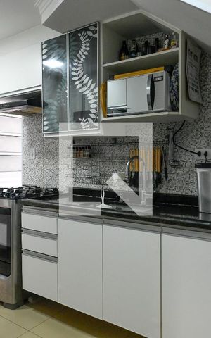 Casa de condomínio à venda com 80m², 2 quartos e 1 vaga Casa de condomínio à venda com 80m², 2 quartos e 1 vagaCozinha