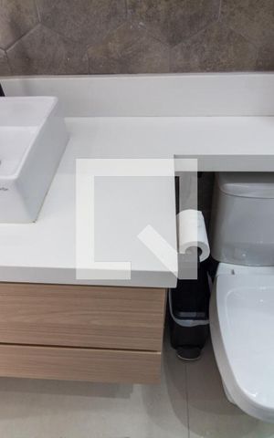 Studio para alugar com 24m², 1 quarto e sem vaga Studio para alugar com 24m², 1 quarto e sem vagaBanheiro