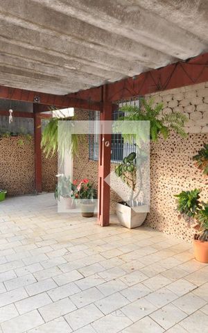 Casa à venda com 220m², 5 quartos e 2 vagasGaragem 1