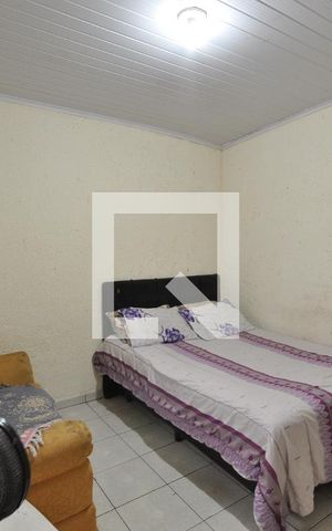 Casa à venda com 220m², 5 quartos e 2 vagasQuarto 4