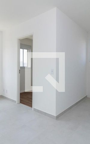 Apartamento à venda com 35m², 2 quartos e sem vaga Apartamento à venda com 35m², 2 quartos e sem vagaSala