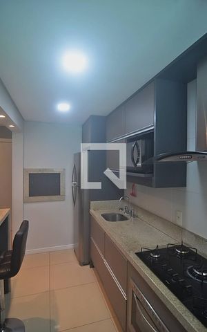 Apartamento para alugar com 68m², 2 quartos e 2 vagas Apartamento para alugar com 68m², 2 quartos e 2 vagasCozinha
