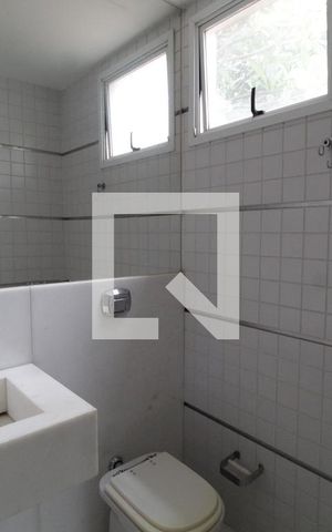 Casa para alugar com 480m², 5 quartos e 4 vagasBanheiro do Quarto 4