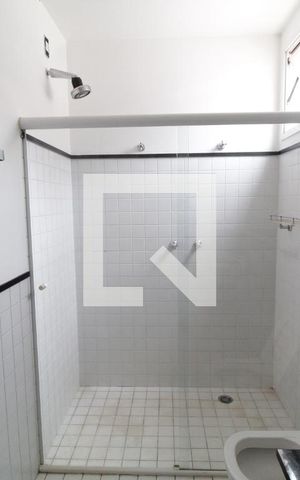Casa para alugar com 480m², 5 quartos e 4 vagasBanheiro do Quarto 3