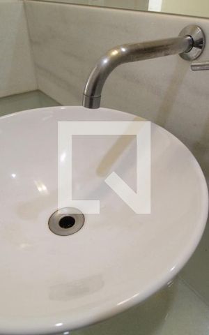 Casa para alugar com 480m², 5 quartos e 4 vagasLavabo