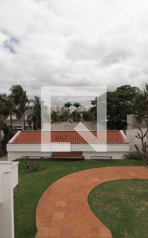 Casa para alugar com 480m², 5 quartos e 4 vagasSacada Hall Quartos