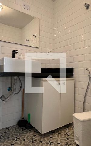 Apartamento à venda com 70m², 3 quartos e 1 vaga Apartamento à venda com 70m², 3 quartos e 1 vagaBanheiro