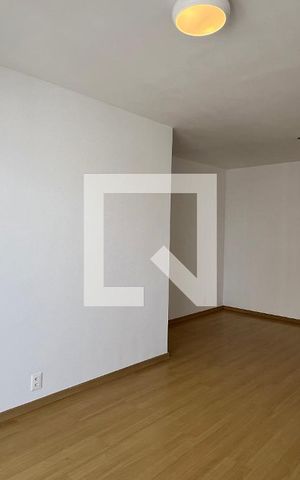 Apartamento à venda com 70m², 3 quartos e 1 vaga Apartamento à venda com 70m², 3 quartos e 1 vagaSala