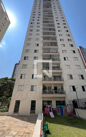 Apartamento à venda com 70m², 3 quartos e 1 vaga Apartamento à venda com 70m², 3 quartos e 1 vagaFachada