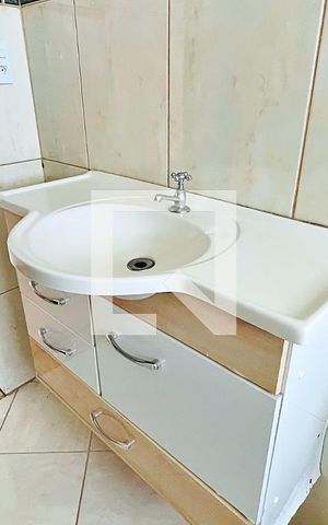 Casa à venda com 180m², 3 quartos e 2 vagasBanheiro