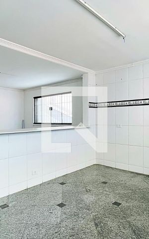 Casa à venda com 180m², 3 quartos e 2 vagasCozinha