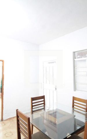Casa à venda com 365m², 3 quartos e 2 vagasCopa