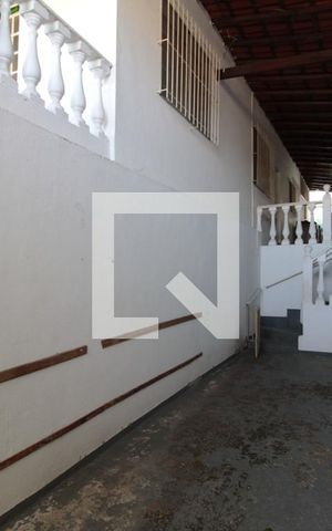 Casa à venda com 365m², 3 quartos e 2 vagasGaragem